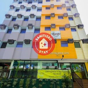Capital O 860 Nest Nano Suites Makati